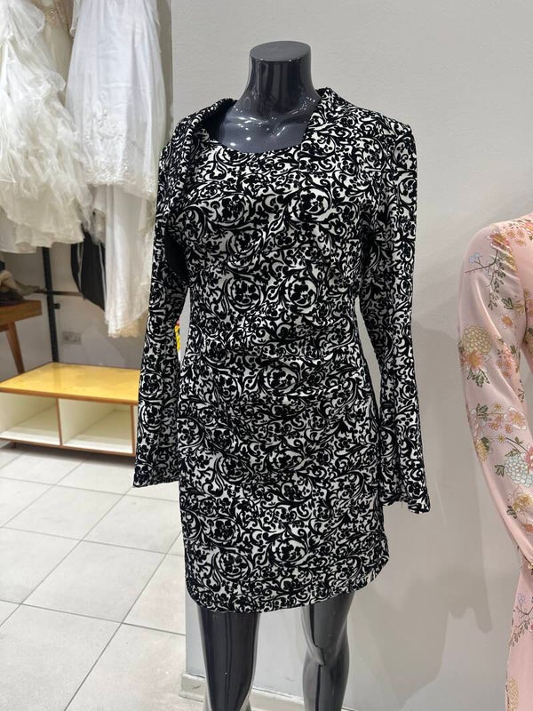 Women Dress -Size Medium ***