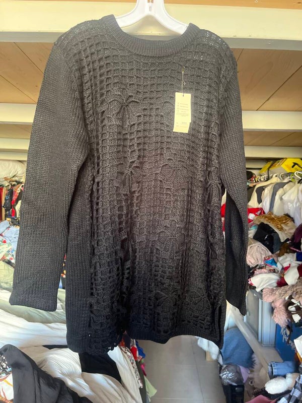 Women Winter Top - Brand New - Size Large/XL