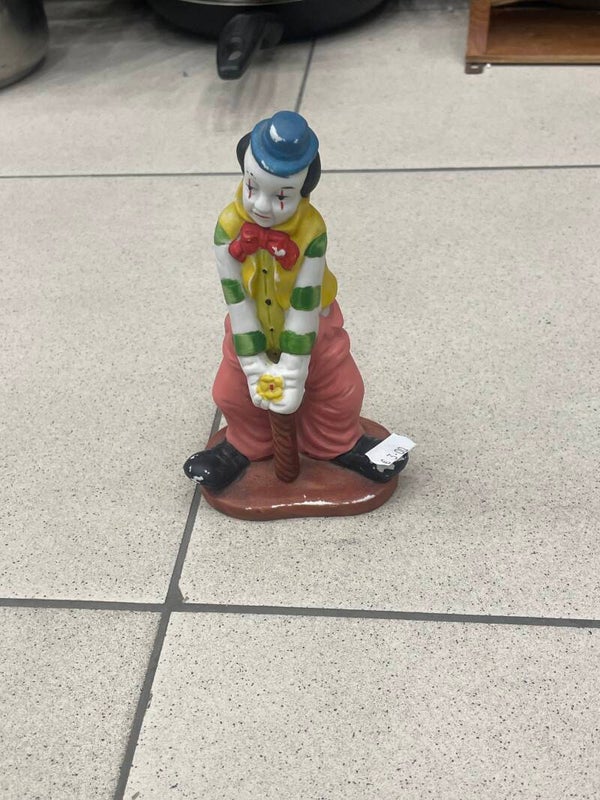 Clown Figurine - Figurines*