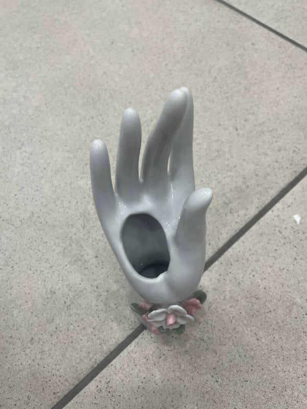 Porcelain Hand - Decor*