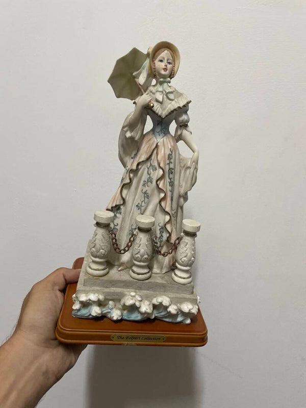 The Polyart Collection Lady Figurine - Figurines *