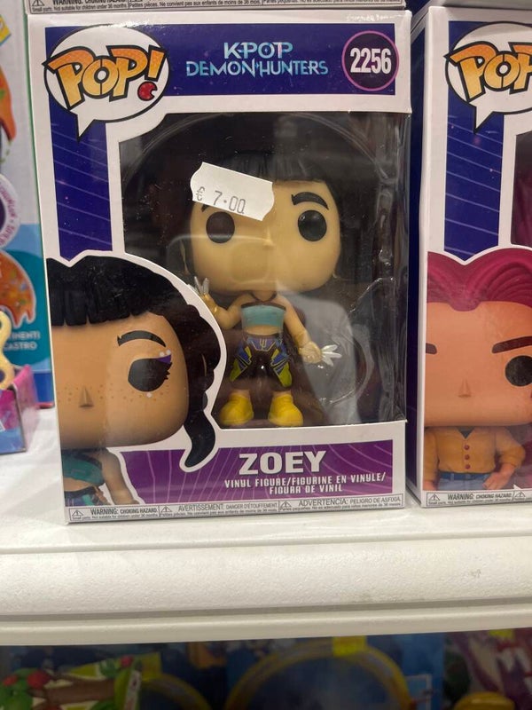 K pop demon hunters Zoey Pop figure - Collectibles*