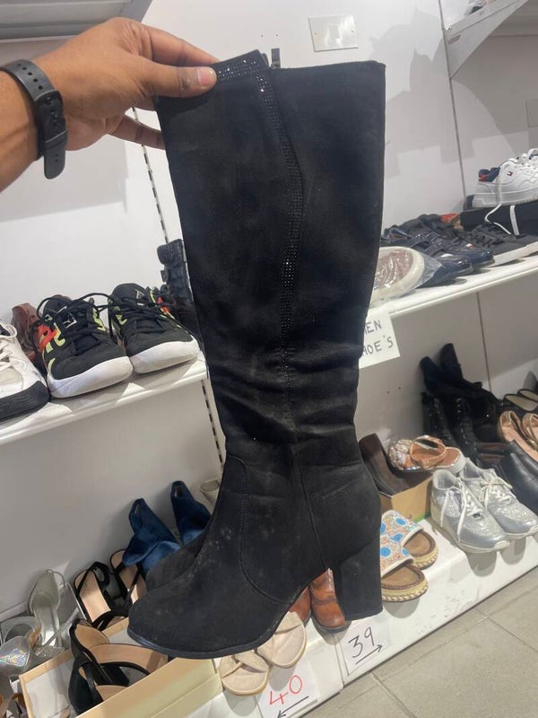 Women Boots - Size 40 ***