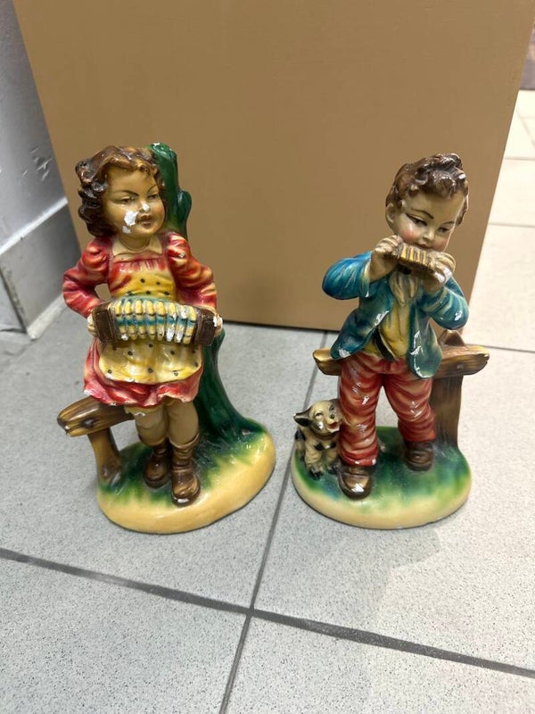 Vintage chalkware figurines- Decor ***