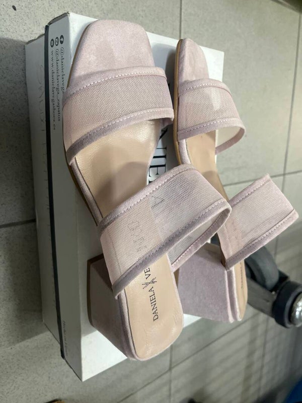 Women Sandals - Brand New - Size 39