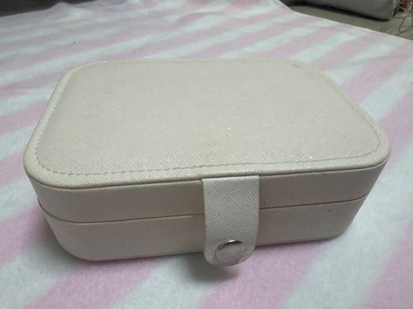 Jewelry box organizer- Accessories ***