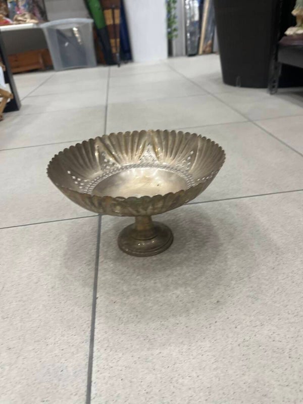 vintage footed metal bowl - Brass*