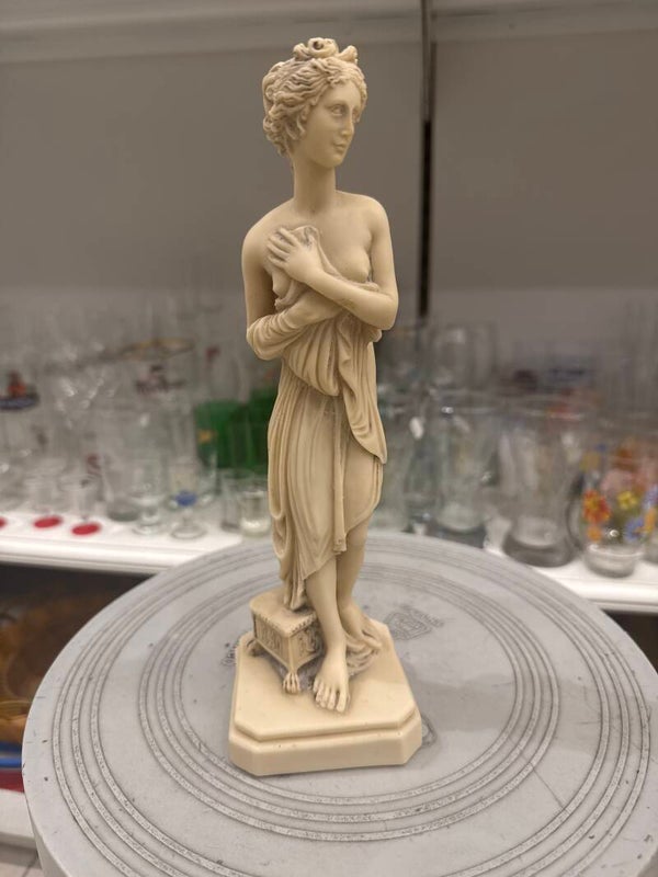 Greek Goddess Statue - Figurines