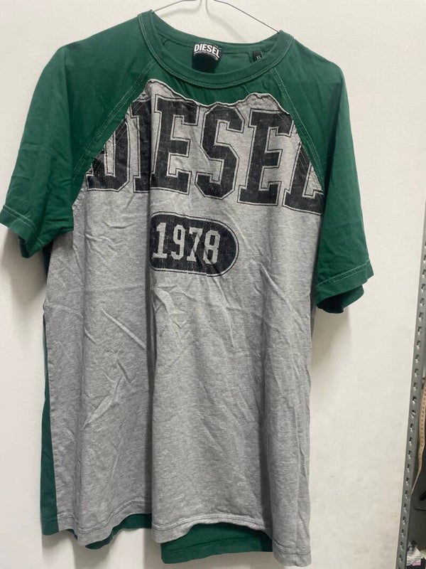 Men T-Shirt - Size XL
