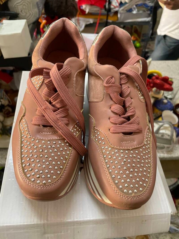 Women Shoes - Size 37