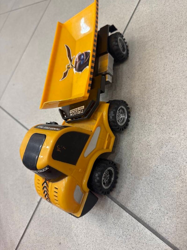 Dump truck toy- Toys ***