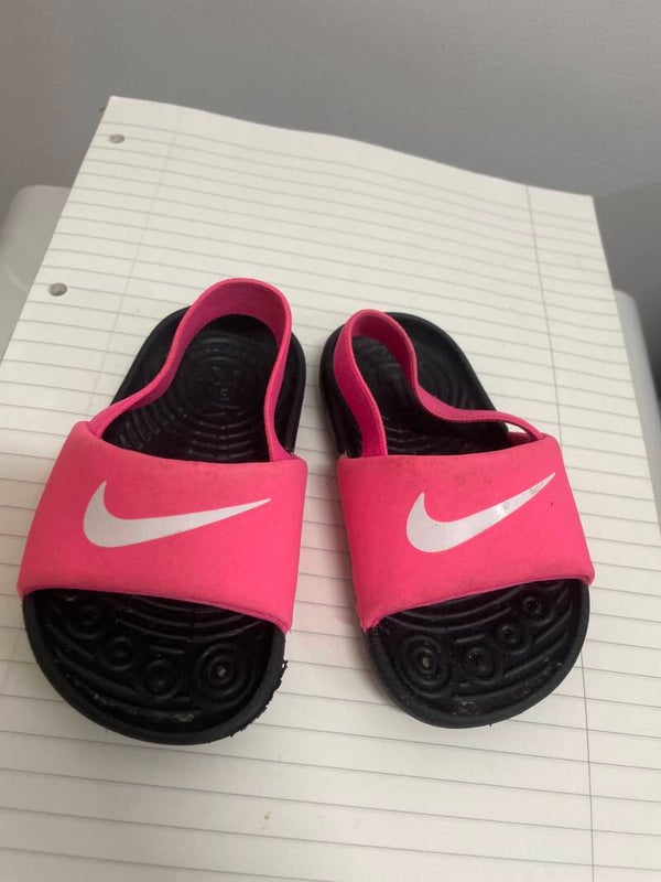 Nike sandals size 21- Babies ***