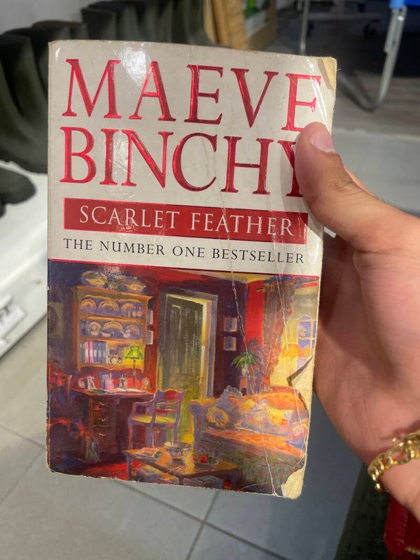 Maeve Bunche Scarlet Fearher - Books*
