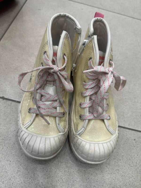 Girls Disney Shoes - Size 32