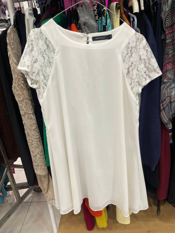 Women’s Dress - Size :-M