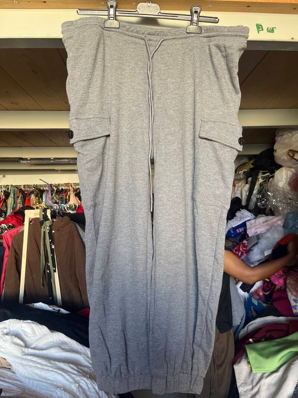 Men Trousers - Size XL