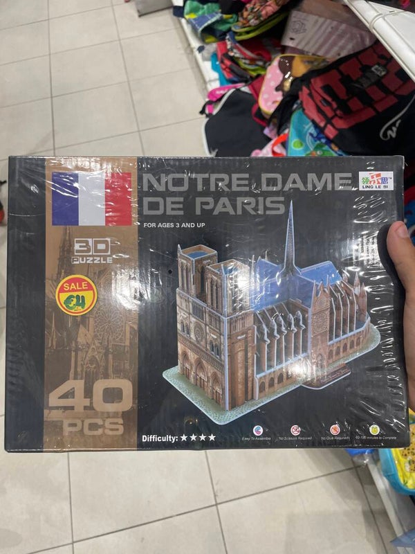 Notre Dame de Paris Puzzle - Games*