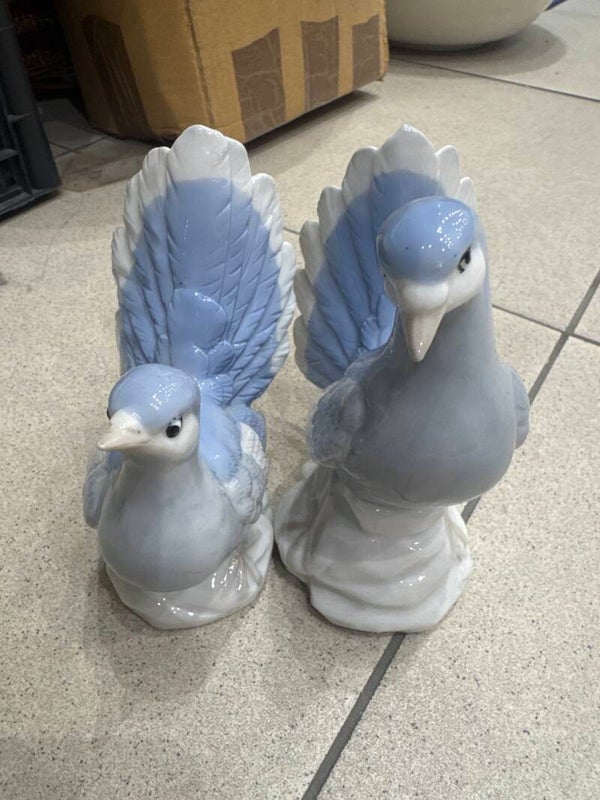 Pigeon Couple Figurines-Decor***