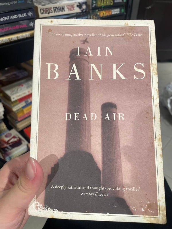 Iain Banks Dead Air - Books