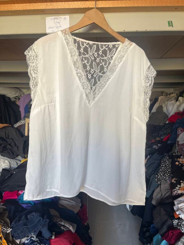 Women’s Top - Size XL