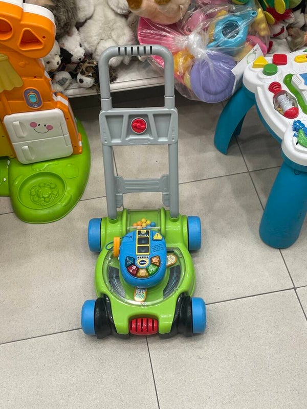 VTech Pop & Spin Mower - Toys*