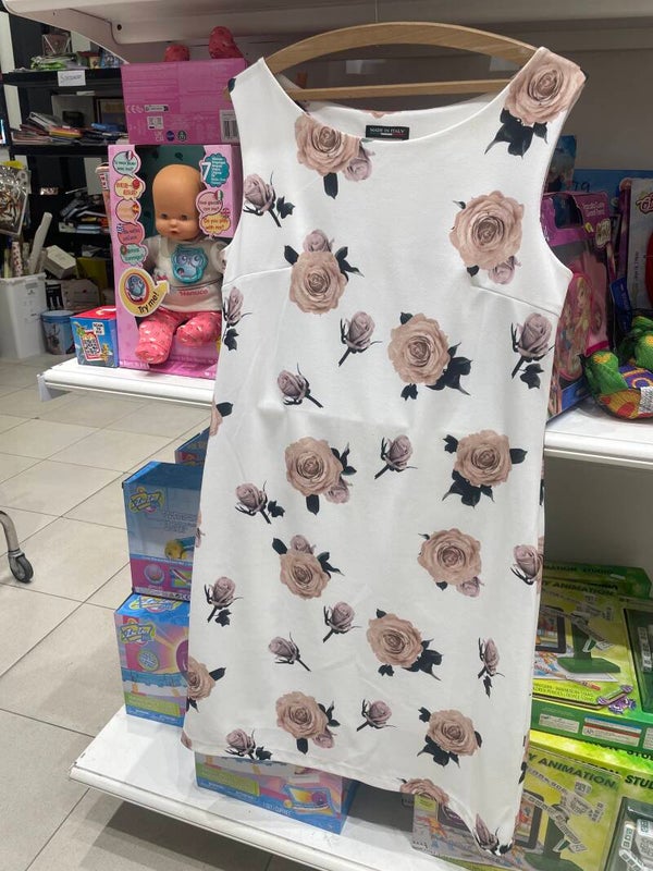 Women’s Dress - Size :- XL **