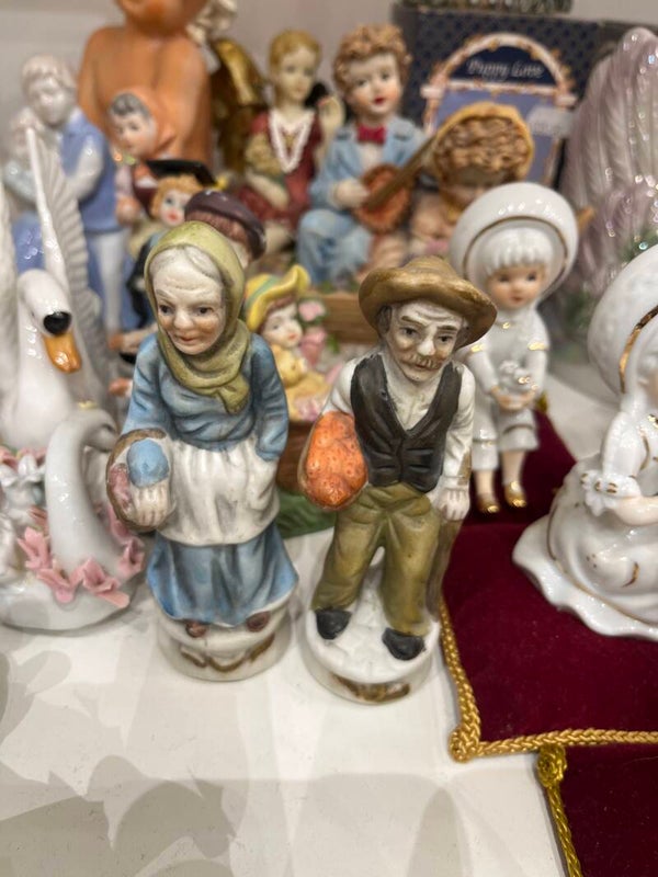 Elderly Couple - €2 Each - Figurines