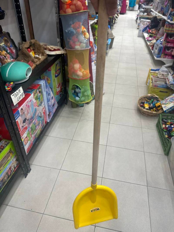 childrens Yellow shovel - Toys*