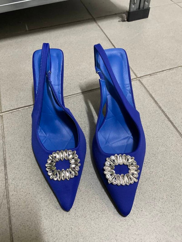 Women Shoes- Size 40**