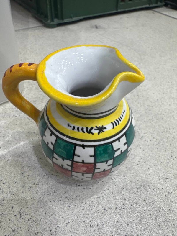 Small Vase-Decor***