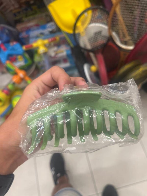 Hair clip - supplies*