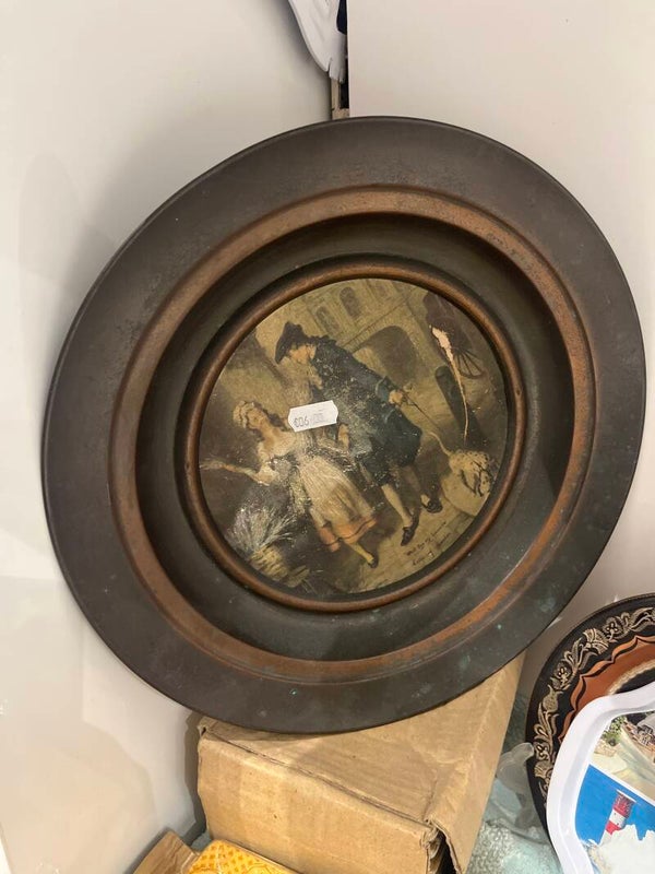 Vintage Linton Brass Wall Plate - Decor