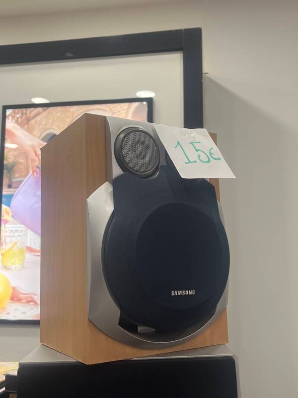 Wooden Samsung Speaker - Electric*