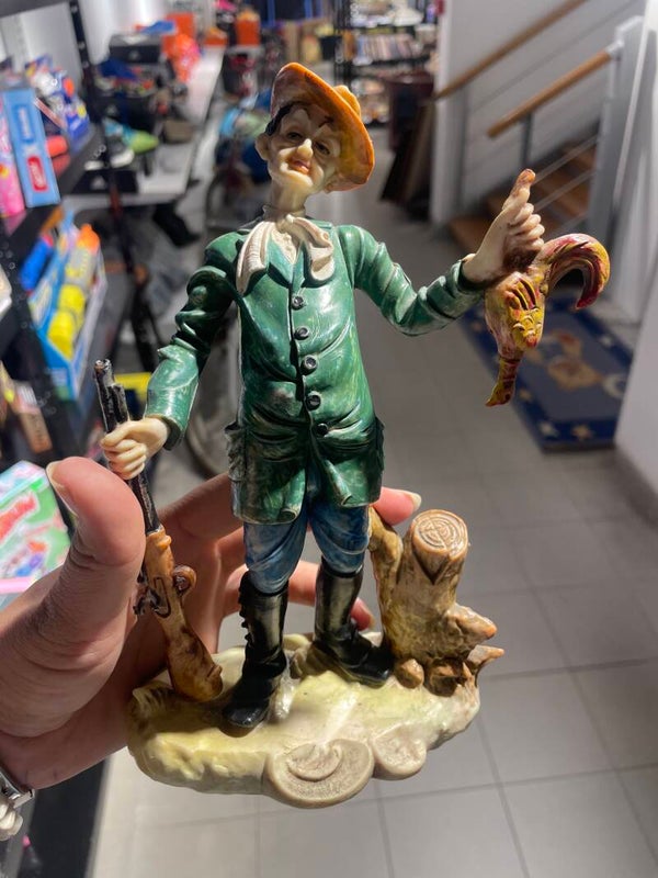 Traditional Quail Hunter - Figurines