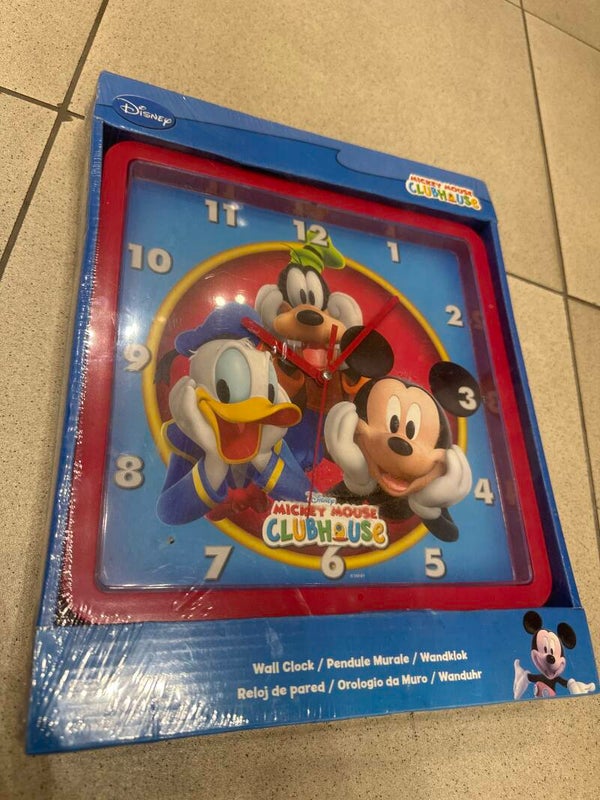 Mickey Mouse wall clock- Supplies ***