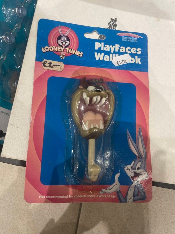 Looney Tunes Taz Playfaces wall hook - Supplies*