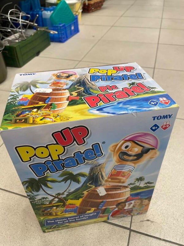 Pop up pirate- Toys***