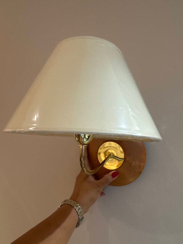 Modern Style Wall Lamp - Electric