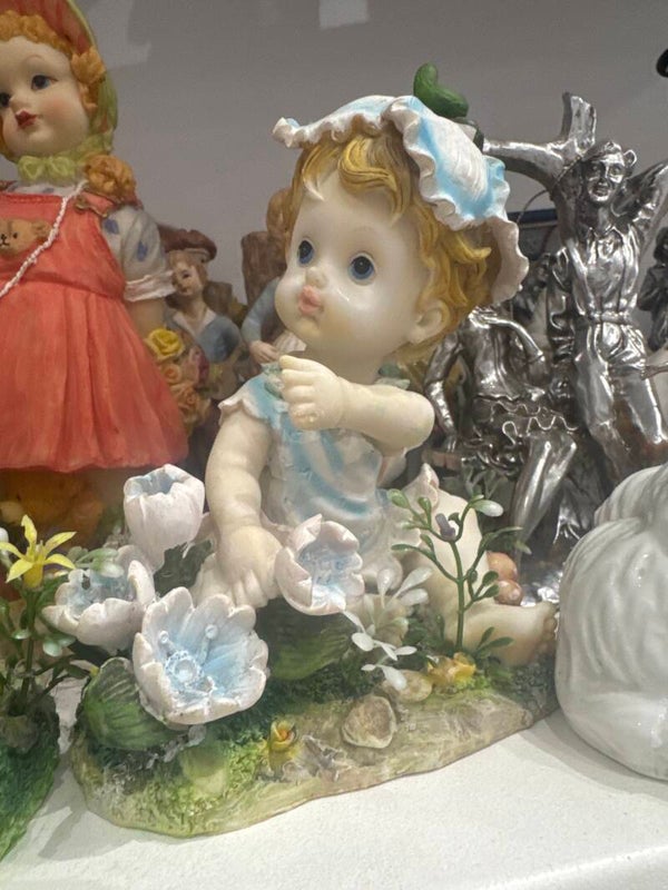 Figurines-Decor***
