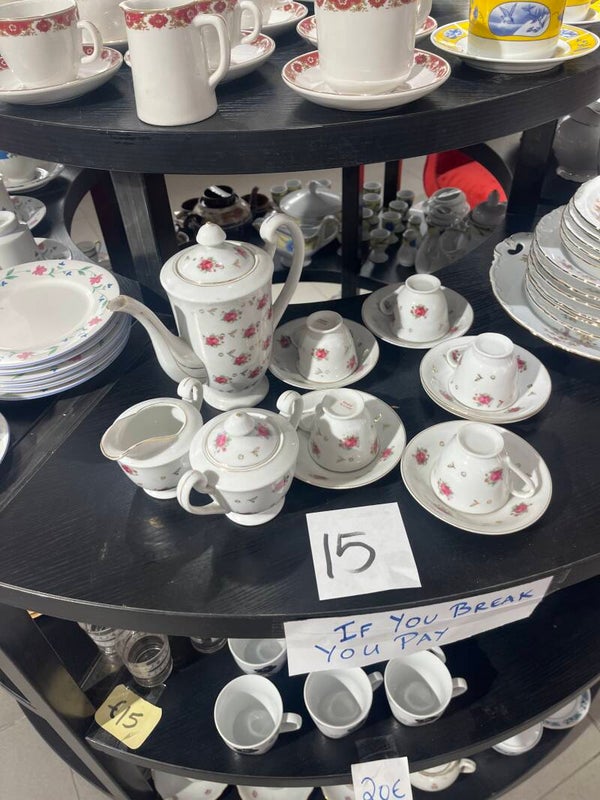 white porcelain tea set - supplies*
