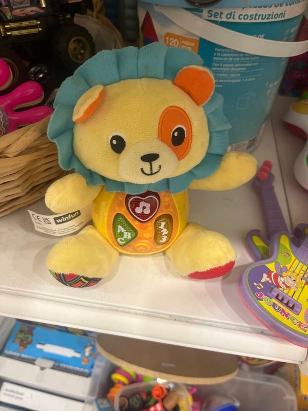 Winfun Sing 'N Learn With Me - Caesar the Lion - Toys