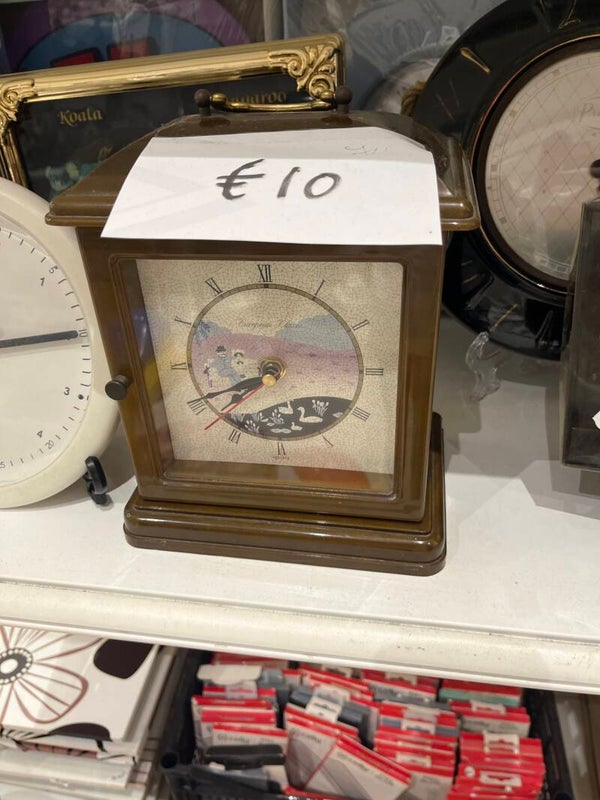 carriage-style clock - Decor*