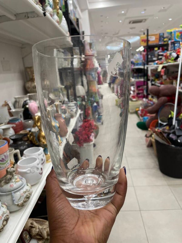 Clear Glass Vase - Decor ***