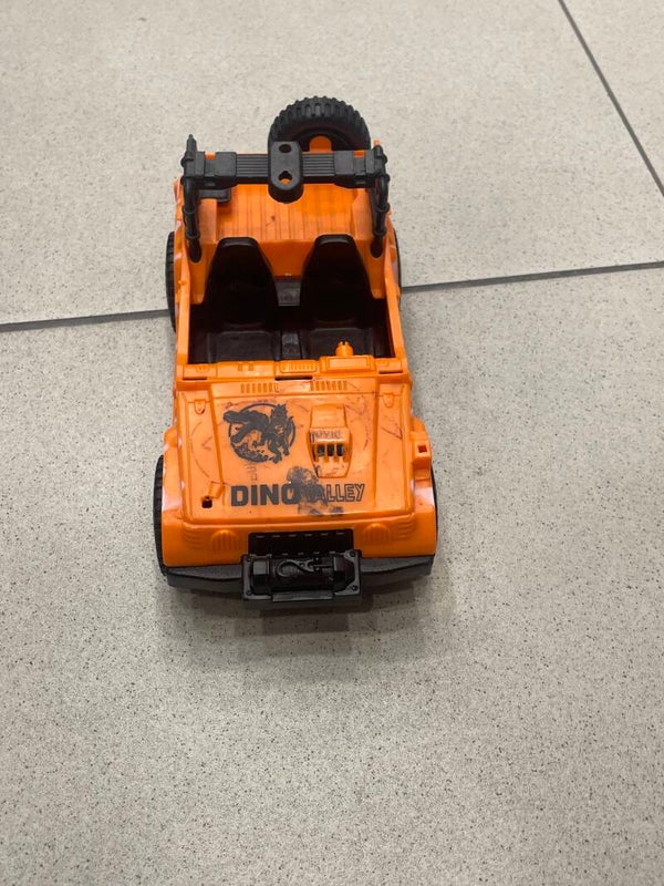 Dino Valley Jeep - Toys