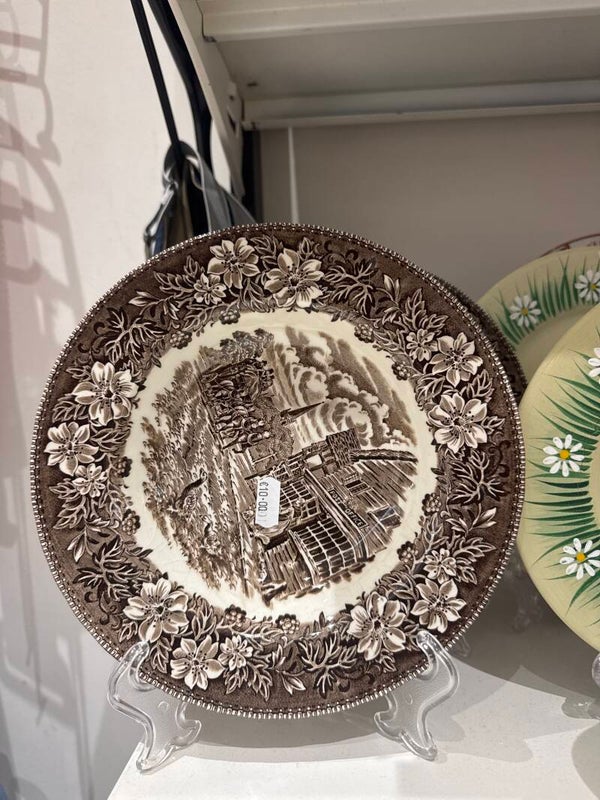 Decorative Plates -Decor***