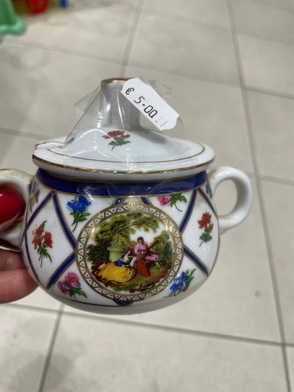 Victorian Lidded Sugar Bowl - Supplies