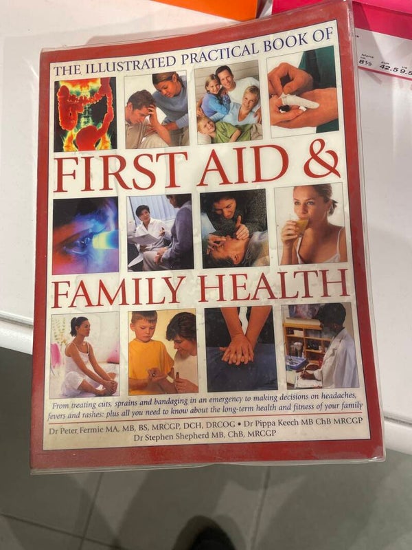 First Aid & Family Health - Books