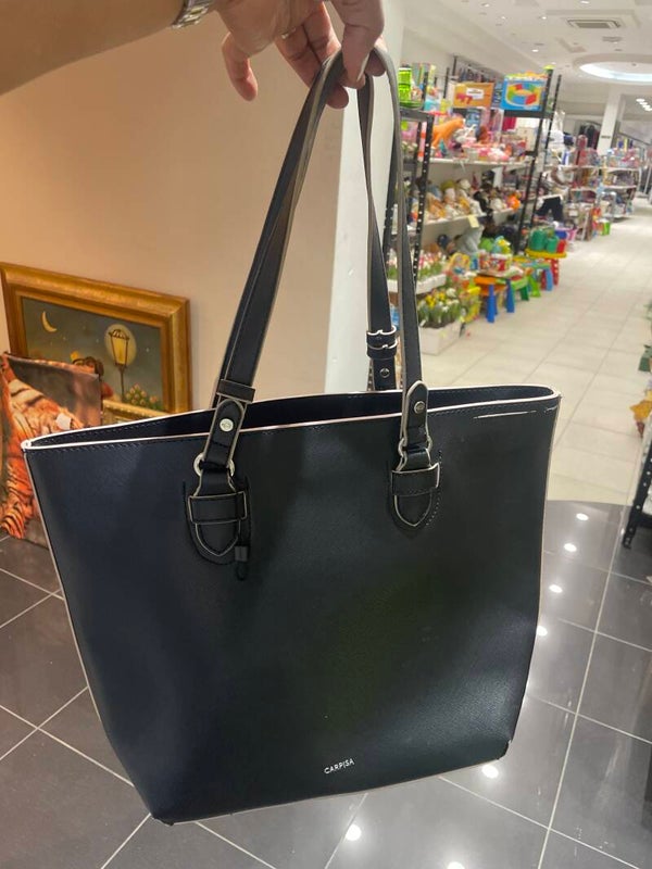 Caprisa ladies bag- Accessories ***
