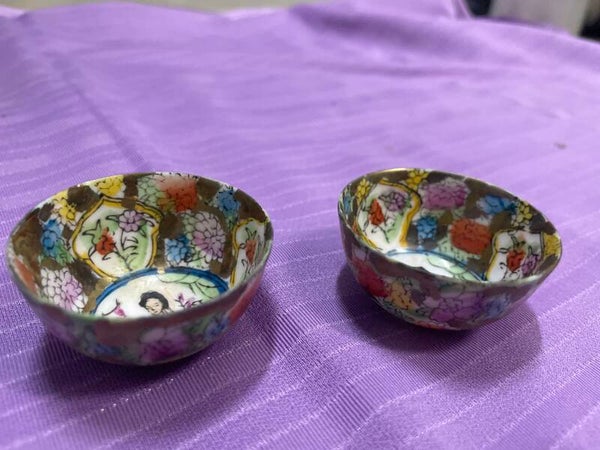Chinese Porcelain Miniature Bowl - Collectibles