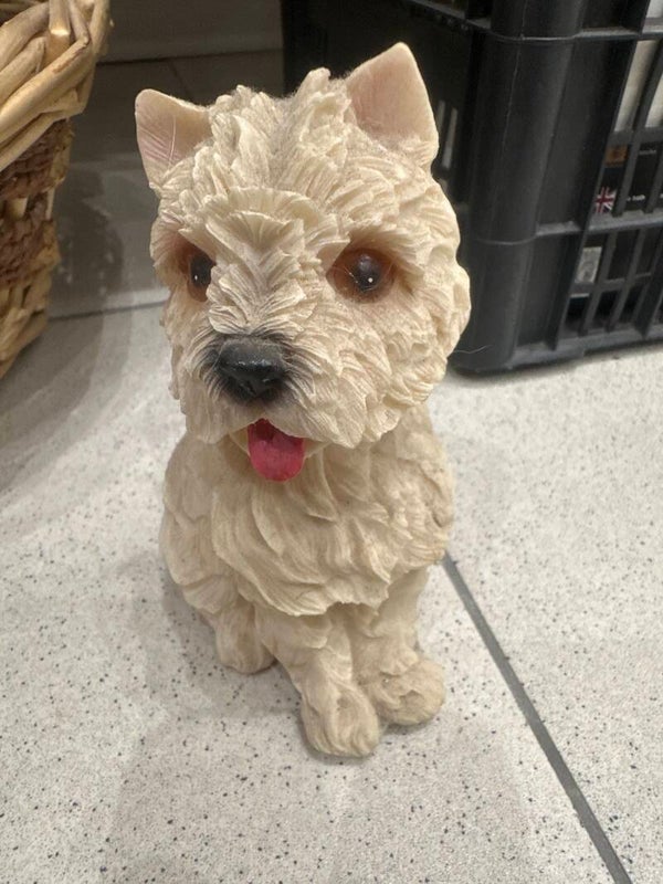 Floor Dog - Figurines